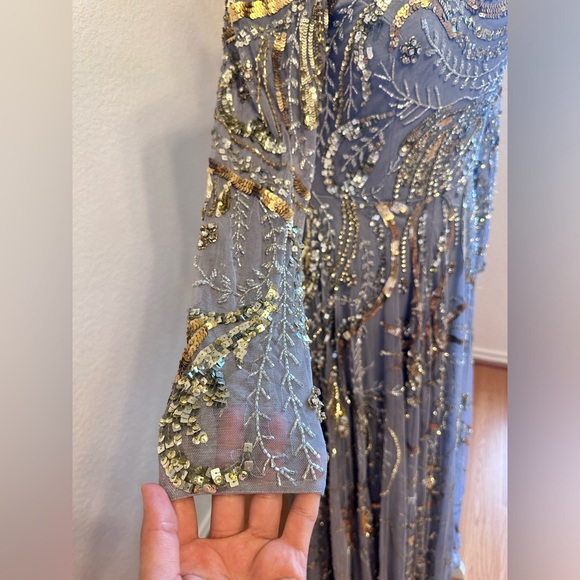 MAC DUGGAL
Long Sleeve Embellished Illusion Evening Gown size 4 - Picture 7 of 13